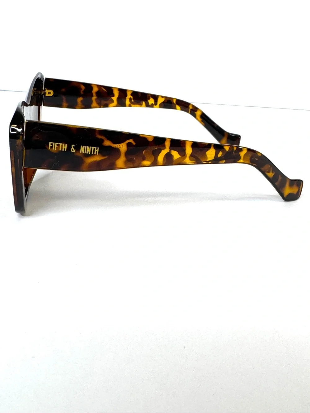 FIFTH & NINTH Kenna Sunglasses NEW With Case Tortoise Brown Cat Eye